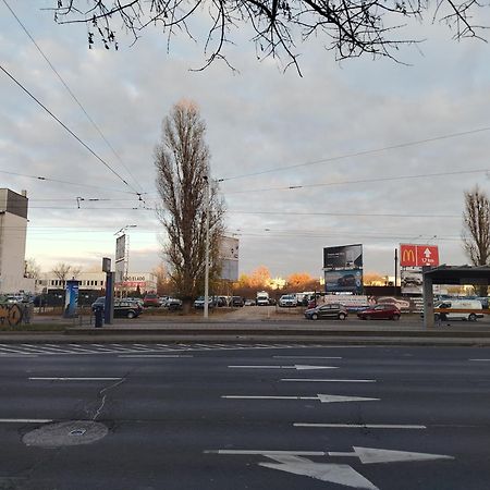 Lady Mabel'S Apartment Near To Arena, Puskas Stadion And City Park, With Guarded Parking Place Budapest Exterior photo