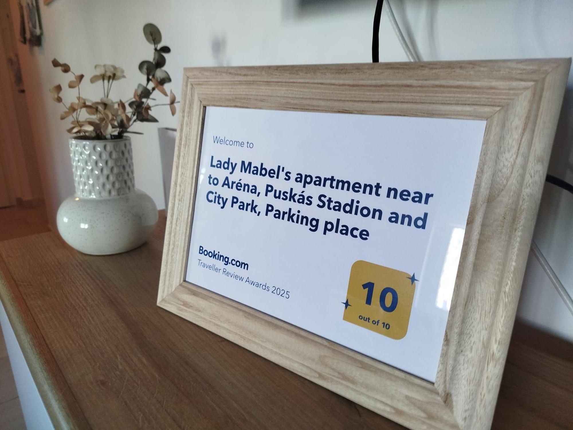 Lady Mabel'S Apartment Near To Arena, Puskas Stadion And City Park, With Guarded Parking Place Budapest Exterior photo